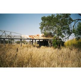 Old farm buildings on Deletraz Road, Wivenhoe Pocket, 2002