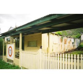 House on George Street, Somerset Dam, 2002