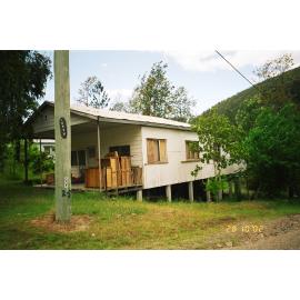 Old building on corner of Albert and George Street, Somerset Dam, 2002
