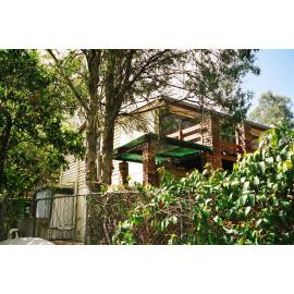 Cottage on Gipps Street, Somerset Dam, 2002