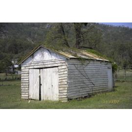 Unidentified building, Esk Shire Region, 2002