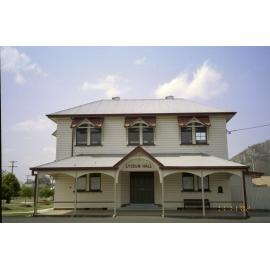 Unidentified building, Esk Shire Region, 2002