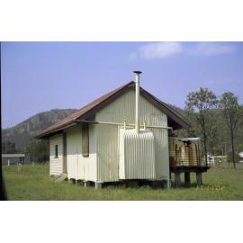 Unidentified building, Esk Shire Region, 2002