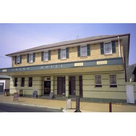 Grand Hotel, Esk, 2002