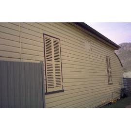 Unidentified building, Esk Shire Region, 2002