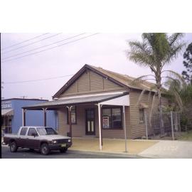 Unidentified building, Esk Shire Region, 2002