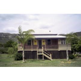 Unidentified building, Esk Shire Region, 2002