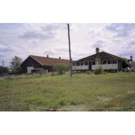 Unidentified building, Esk Shire Region, 2002