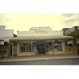 Toogoolawah Antiques and collectables, Toogoolawah, 2002