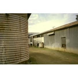 Unidentified building, Toogoolawah, 2002