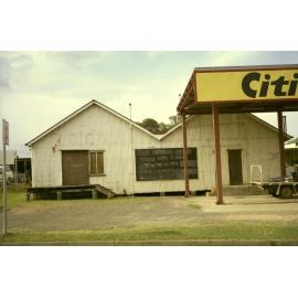 Unidentified building, Toogoolawah, 2002