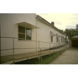 Unidentified building, Toogoolawah, 2002