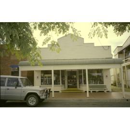 Unidentified building, Toogoolawah, 2002