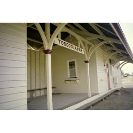 Toogoolawah Railway station, Toogoolawah, 2002