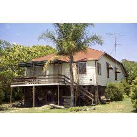 Unidentified house, Esk Shire Region, 2002
