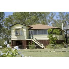 Unidentified house, Esk Shire Region, 2002