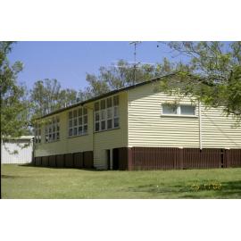 Unidentified building, Esk Shire Region, 2002