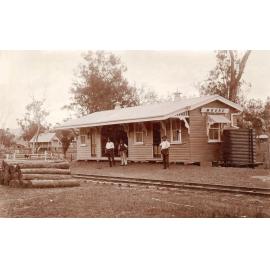 Moore railway station