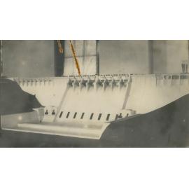 Model of finished the Somerset Dam wall