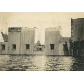 Somerset Dam wall taken from the dam side