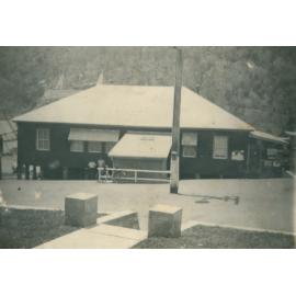 Somerset Dam construction site office