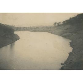 Lake filling,  Somerset Dam