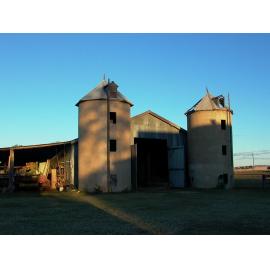 Mud brick silos at Sefton’s Bridge, Toogoolawah