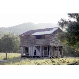 Abandoned building at 1423 Mt Byron Road, 2002